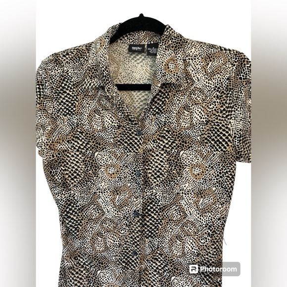 Snake print button up dress - Picture 3 of 3